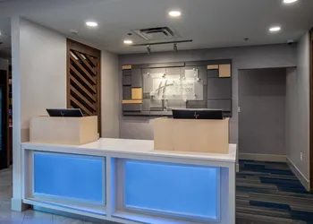Holiday Inn Express & Suites Asheville Downtown by IHG hotel thumbnail 2