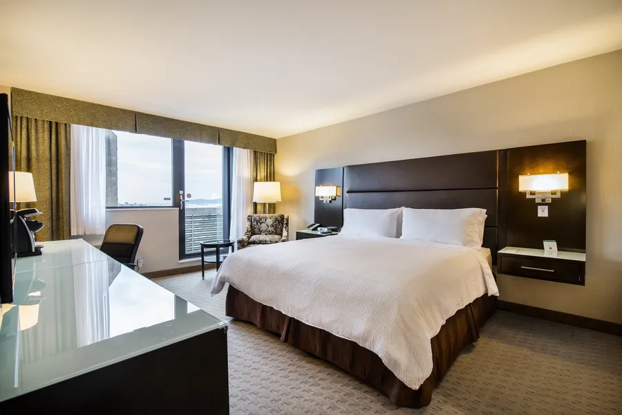 Holiday Inn Vancouver Centre by IHG hotel detail image 6