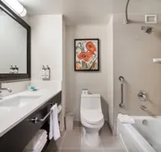 Holiday Inn Vancouver Centre by IHG hotel detail image 7