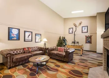 Quality Inn & Suites Steamboat Springs hotel thumbnail 6