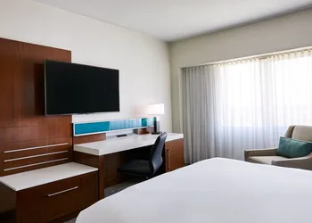Delta Hotels by Marriott Phoenix Mesa hotel thumbnail 4