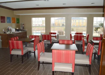 Comfort Suites New Braunfels - San Antonio Area hotel thumbnail 2