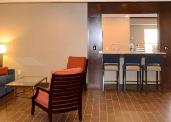 Comfort Suites New Braunfels - San Antonio Area hotel thumbnail 8