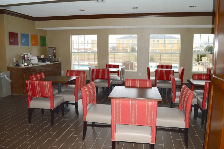 Comfort Suites New Braunfels - San Antonio Area hotel detail image 2