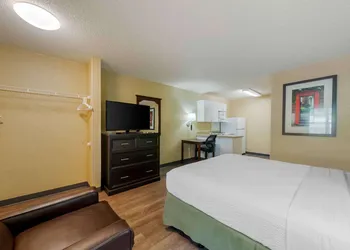 Extended Stay America Suites Ft Lauderdale Cyp Crk Andrews A hotel thumbnail 5