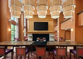 Hampton Inn & Suites by Hilton Langley-Surrey hotel thumbnail 3
