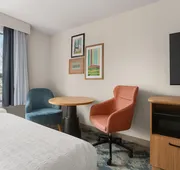 Hampton Inn & Suites by Hilton Langley-Surrey hotel detail image 4