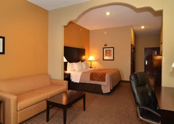 Comfort Inn & Suites Burnet hotel thumbnail 6