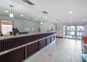 Best Western Plus Chicagoland - Countryside hotel thumbnail 3