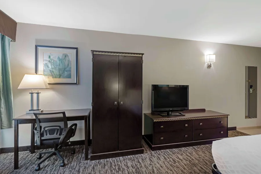 Best Western Plus Chicagoland - Countryside hotel detail image 6