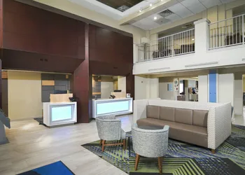 Holiday Inn Express Hotel & Stes Port Clinton-Catawba Island by IHG hotel thumbnail 2