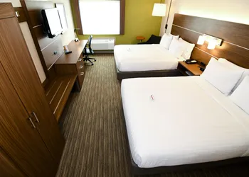 Holiday Inn Express Hotel & Stes Port Clinton-Catawba Island by IHG hotel thumbnail 8