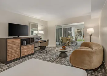 Crowne Plaza San Diego - Mission Valley by IHG hotel thumbnail 6
