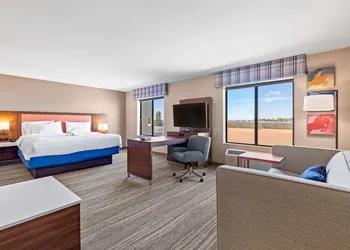 Hampton Inn & Suites Greeley hotel thumbnail 5