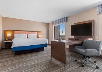 Hampton Inn & Suites Greeley hotel thumbnail 6