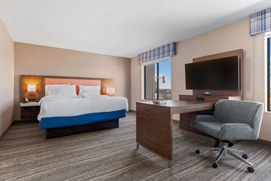 Hampton Inn & Suites Greeley hotel detail image 6