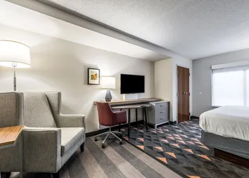 Holiday Inn Indianapolis Downtown by IHG hotel thumbnail 8