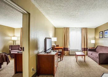 Comfort Inn University Area hotel thumbnail 8