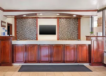 Best Western Plus Weston Inn hotel thumbnail 3