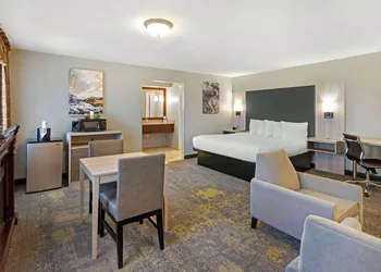 Best Western Plus Weston Inn hotel thumbnail 6