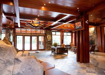 The Fox Hotel and Suites hotel thumbnail 2
