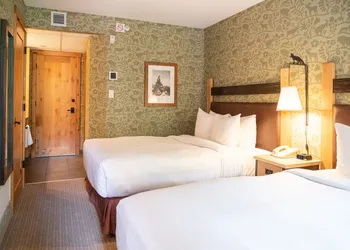 The Fox Hotel and Suites hotel thumbnail 8