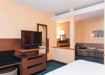 Fairfield Inn and Suites By Marriott St Charles hotel thumbnail 3