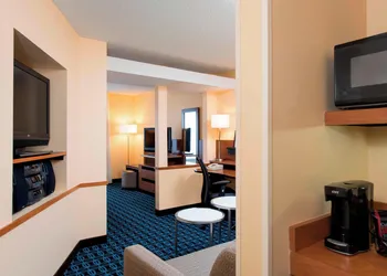 Fairfield Inn and Suites By Marriott St Charles hotel thumbnail 5