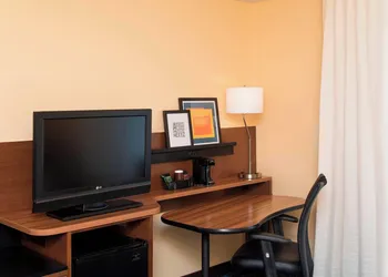 Fairfield Inn and Suites By Marriott St Charles hotel thumbnail 7