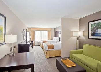 Holiday Inn Express Hotel & Suites Hays by IHG hotel thumbnail 6