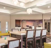 La Quinta Inn & Suites by Wyndham Shreveport Airport hotel detail image 3
