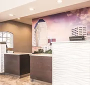 La Quinta Inn & Suites by Wyndham Shreveport Airport hotel detail image 4