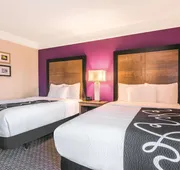 La Quinta Inn & Suites by Wyndham Shreveport Airport hotel detail image 7