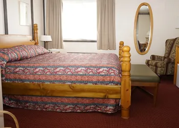 McIntosh Country Inn & Conference Centre in Canada hotel thumbnail 3