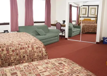 McIntosh Country Inn & Conference Centre in Canada hotel thumbnail 8