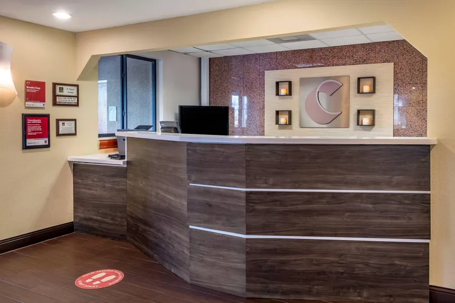 Comfort Suites Fort Pierce I-95 hotel detail image 2