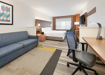 Holiday Inn Express Mitchell by IHG hotel thumbnail 5