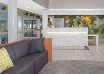 Wyndham Garden Fort Wayne hotel thumbnail 3