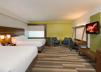Holiday Inn Express Hotel & Suites PEORIA NORTH - GLENDALE by IHG hotel thumbnail 7