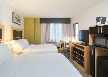 Holiday Inn Express New York City- Wall Street by IHG hotel thumbnail 5
