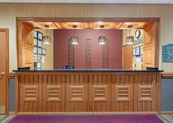 Best Western Plus Bradbury Inn & Suites hotel thumbnail 5