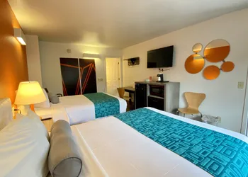 Howard Johnson by Wyndham Lake George hotel thumbnail 5