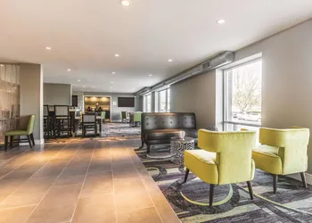 La Quinta Inn & Suites by Wyndham Atlanta Midtown - Buckhead hotel thumbnail 2