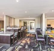 La Quinta Inn & Suites by Wyndham Atlanta Midtown - Buckhead hotel detail image 4