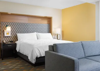 Holiday Inn Cleveland by IHG hotel thumbnail 6