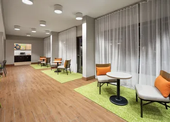 Spark by Hilton Decatur hotel thumbnail 6