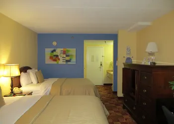 Days Inn by Wyndham Syracuse hotel thumbnail 5
