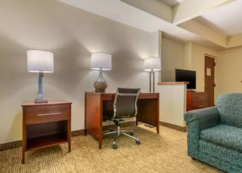 Quality Inn & Suites Olde Town hotel thumbnail 6