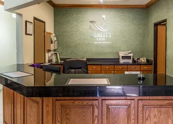 Quality Inn at Collins Road - Cedar Rapids hotel thumbnail 5