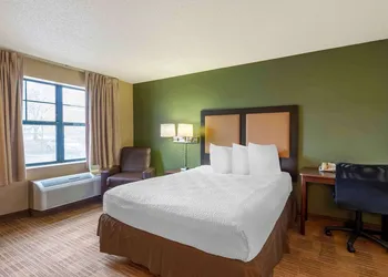 Extended Stay America Suites Chicago Woodfield Mall hotel thumbnail 7